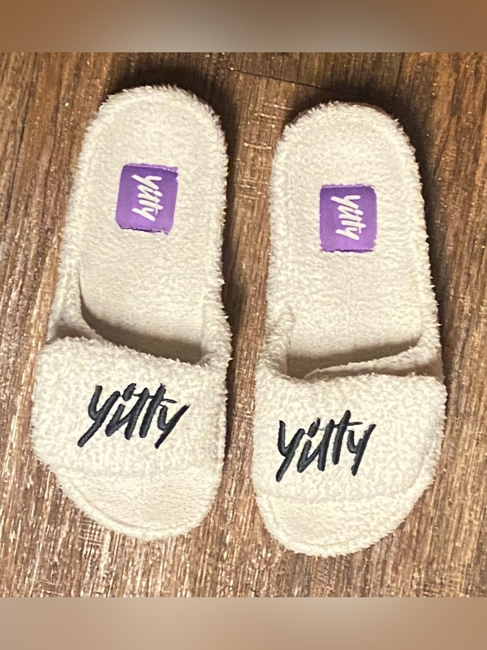 Yitty Size 7 White Pet Me Fur Platform Sandals Adjustable Top Strap Fabletics